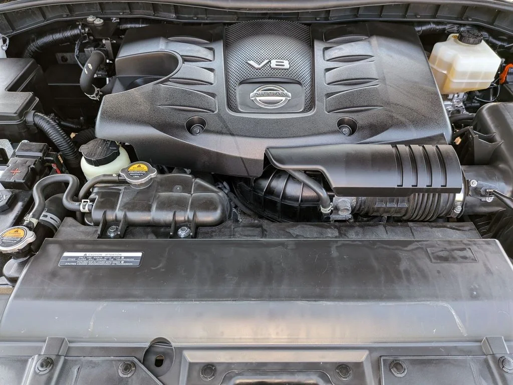 Used 2022 Black Nissan Platinum image 36