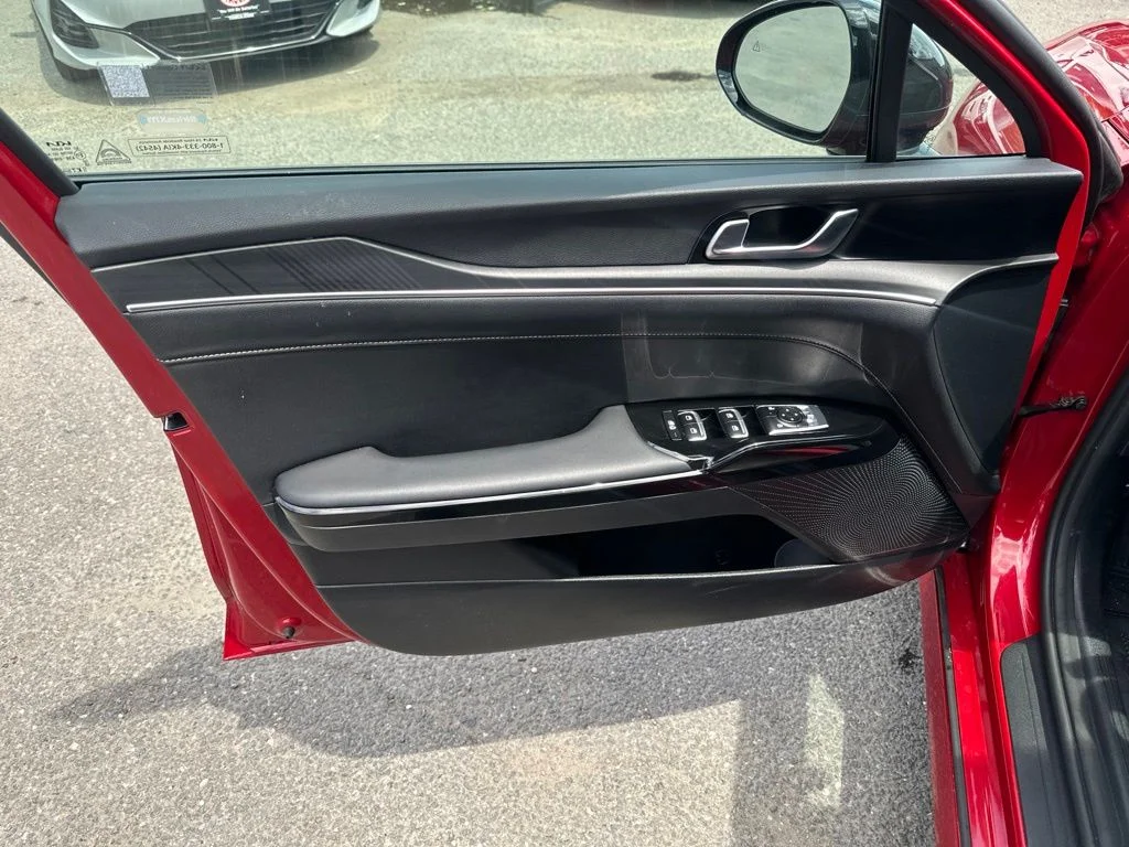 Used 2025 Red Kia GT-Line image 8