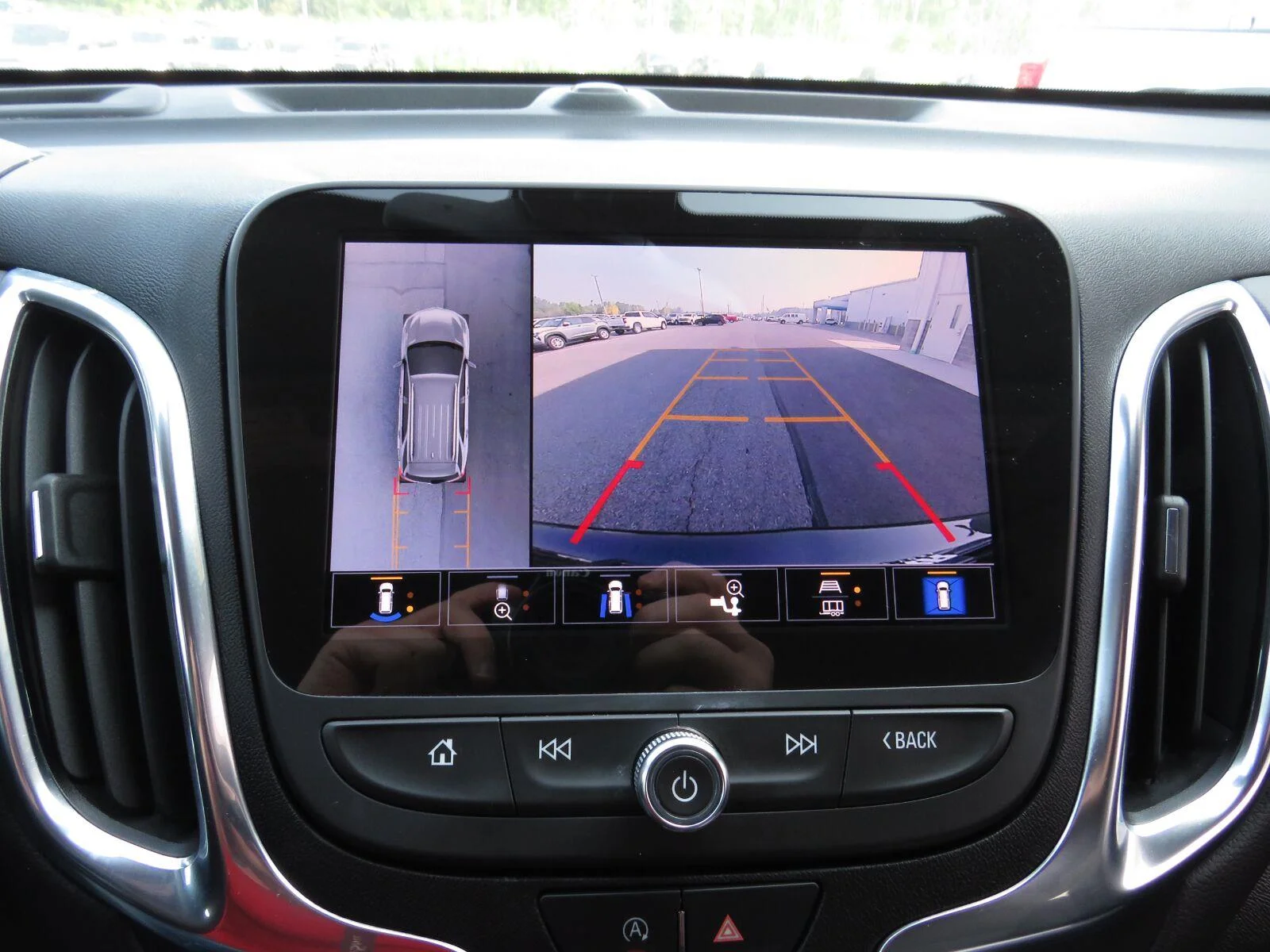 Used 2023 Mosaic Black Metallic Chevrolet LT image 32