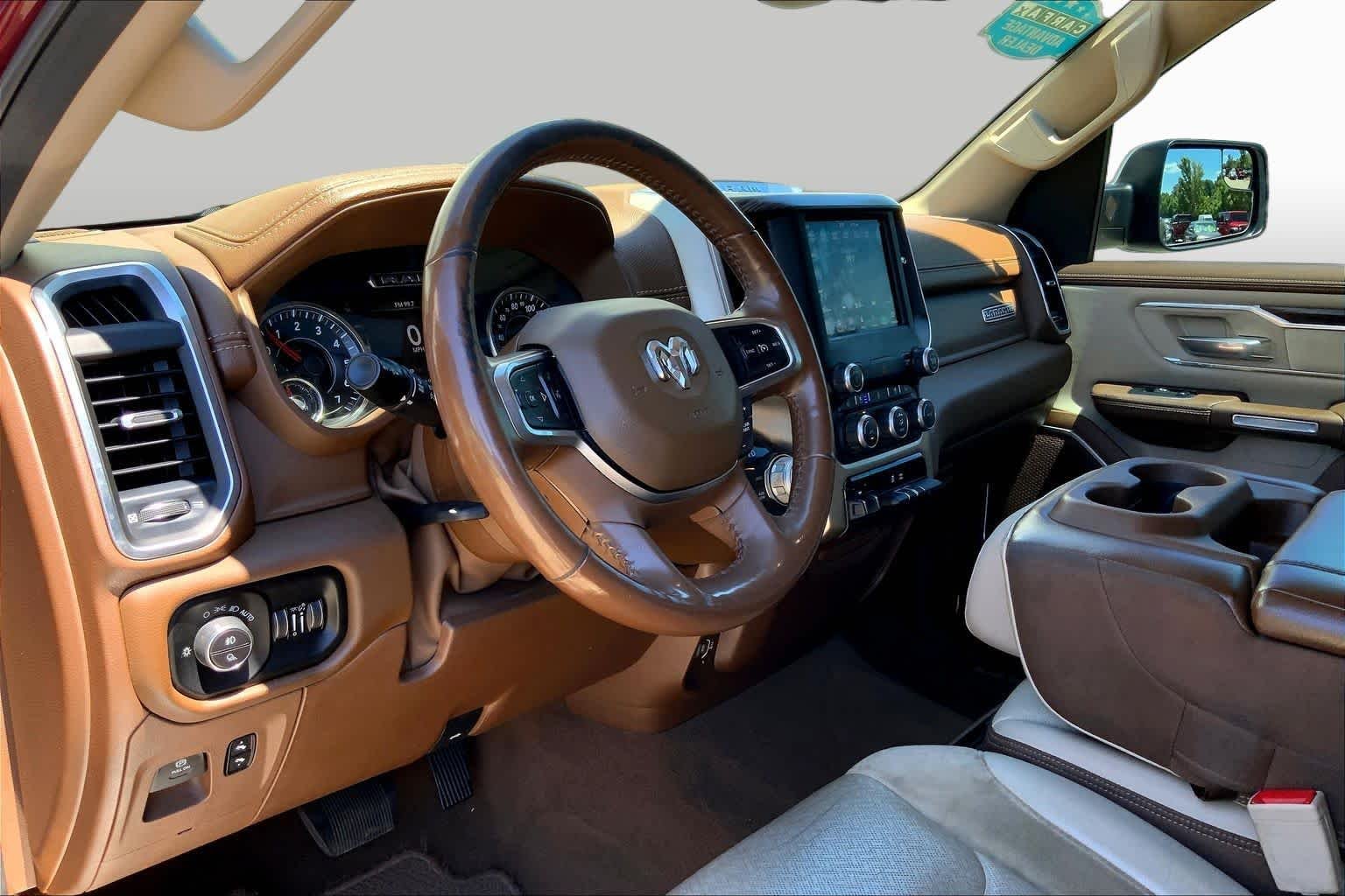 Used 2019 Delmonico Red Pearlcoat Ram Laramie image 17