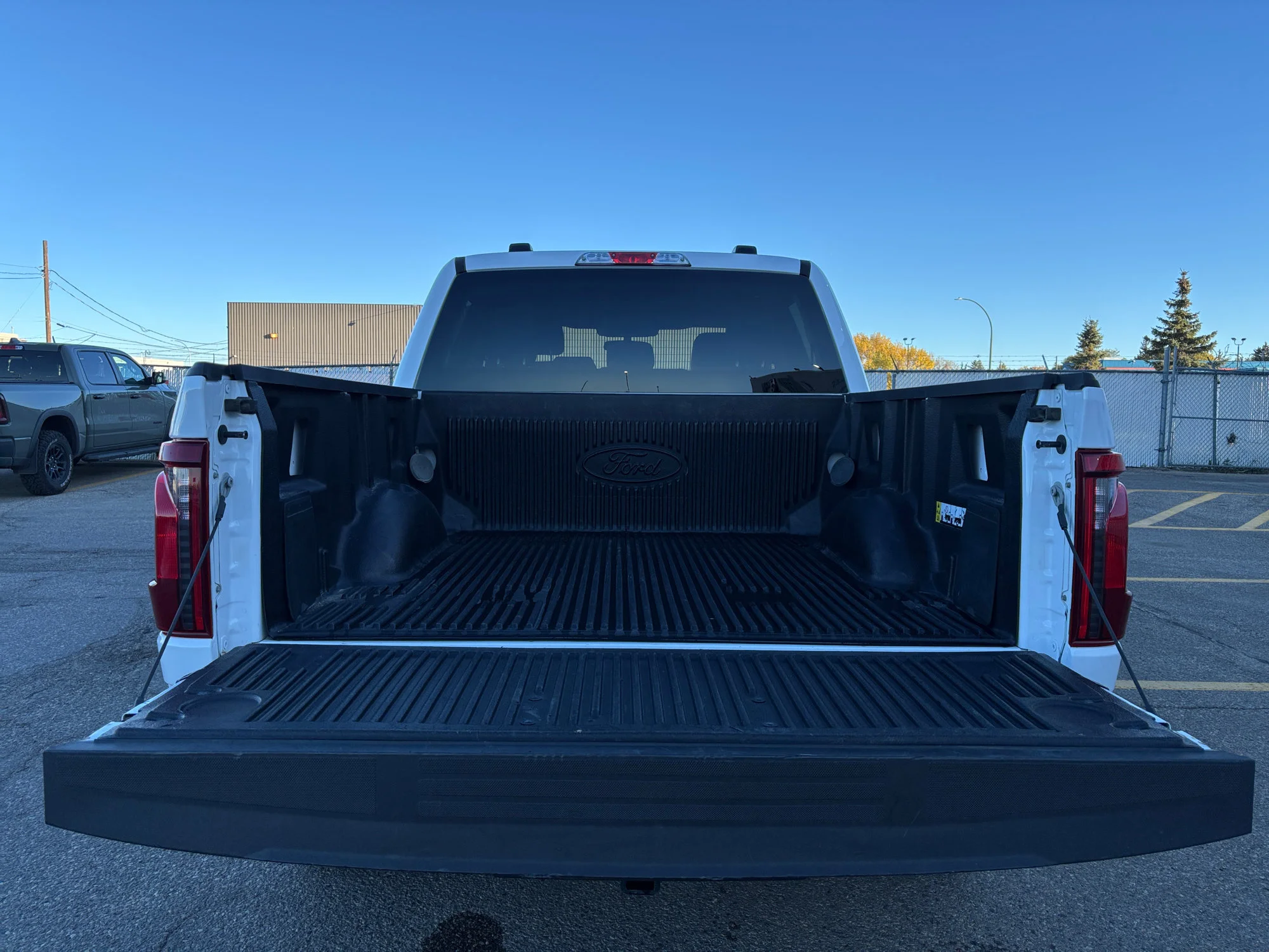 Used 2025 White Ford XLT image 19