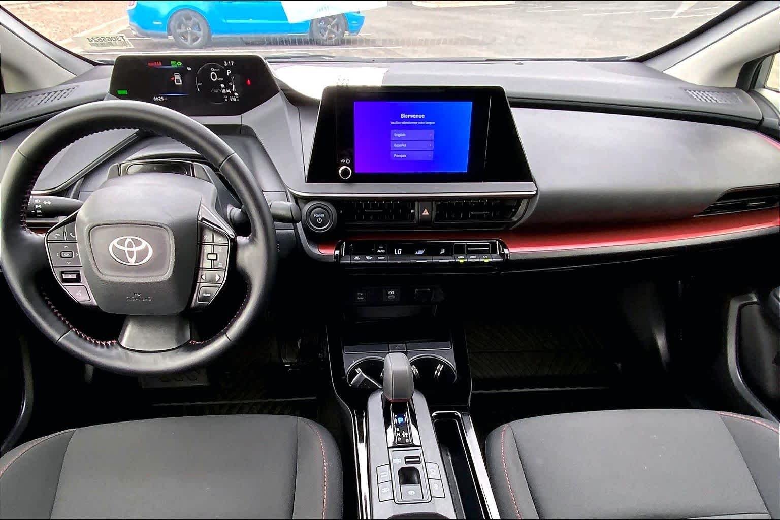 2026 Toyota Prius Plug-in Hybrid SE - Photo 13