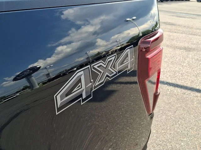 New 2026 Agate Black Metallic Ford XLT image 15