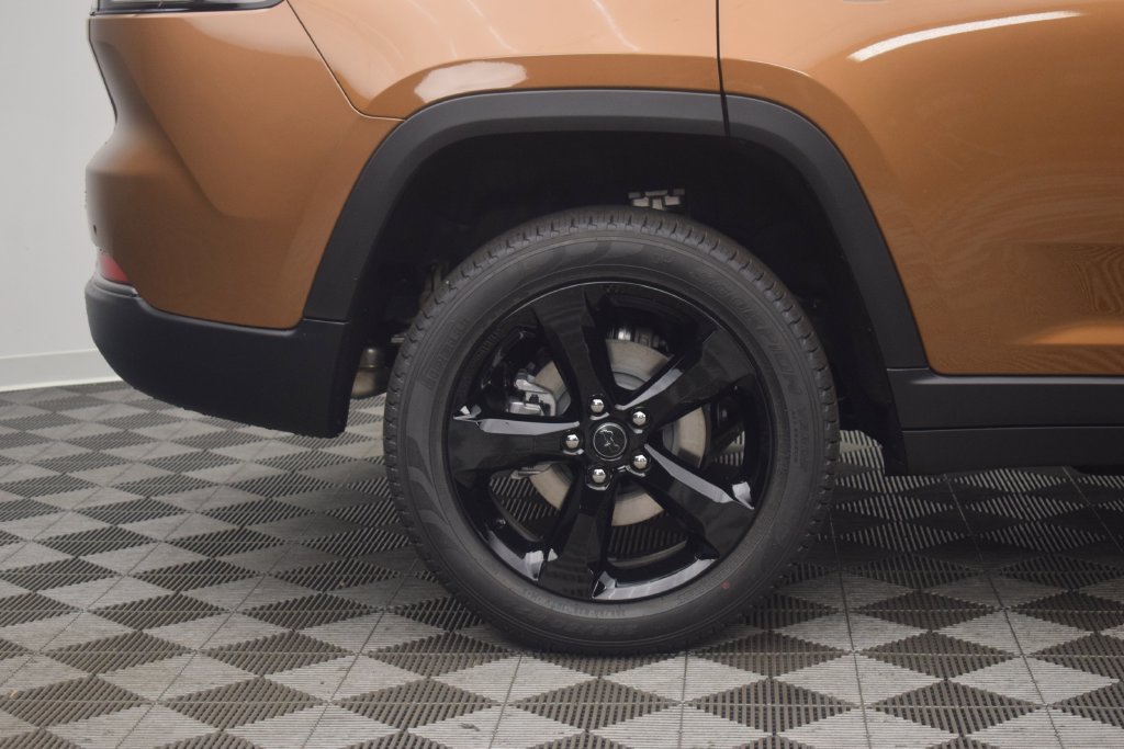 New 2027 Copper Shino Metallic Clear-Coat Paint Jeep Limited image 9