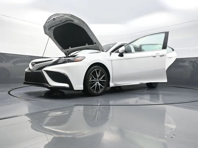Used 2024 White Toyota SE image 40