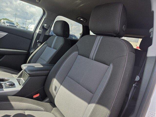 Used 2025 Summit White Chevrolet LT image 13
