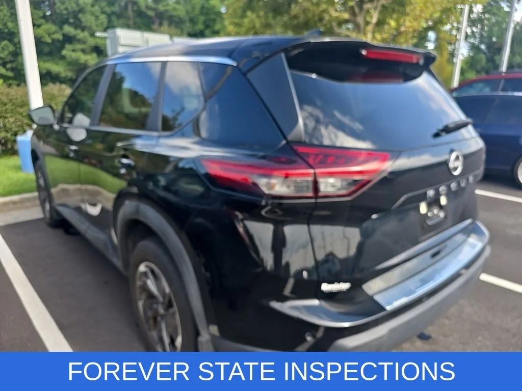 Used 2025 Black Nissan SV image 4