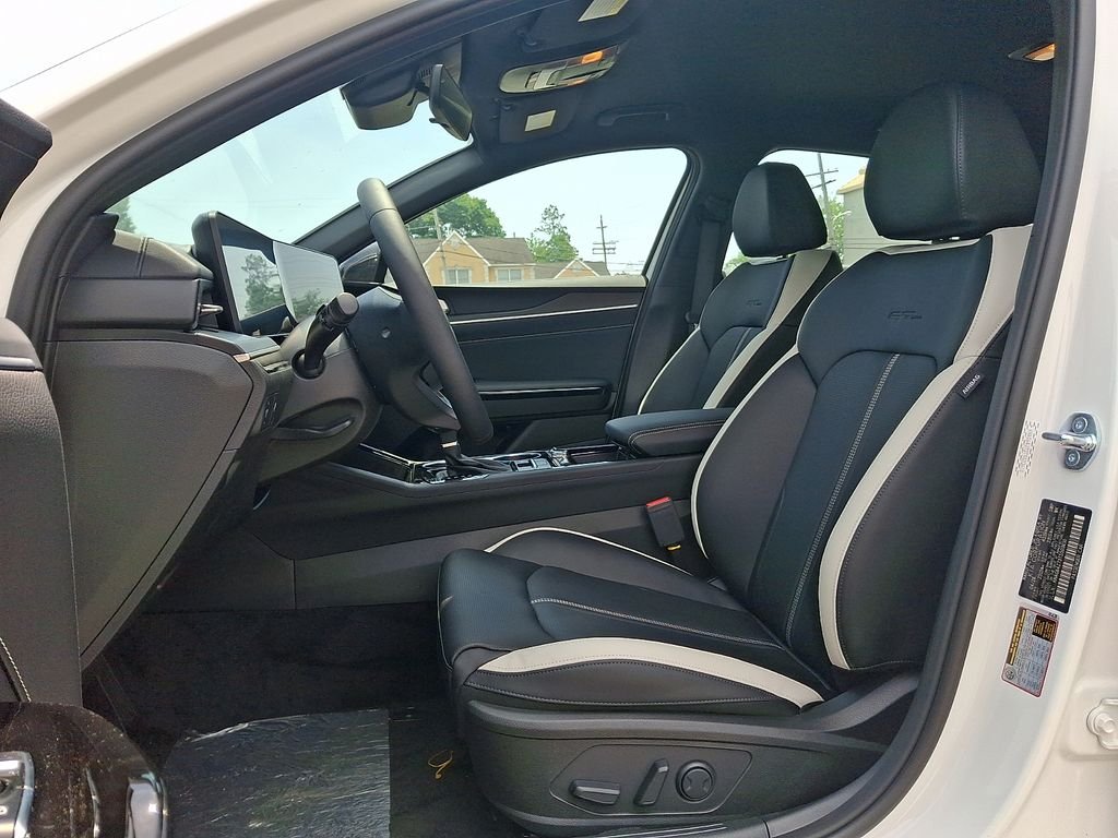 New 2026 White Kia GT-Line image 6