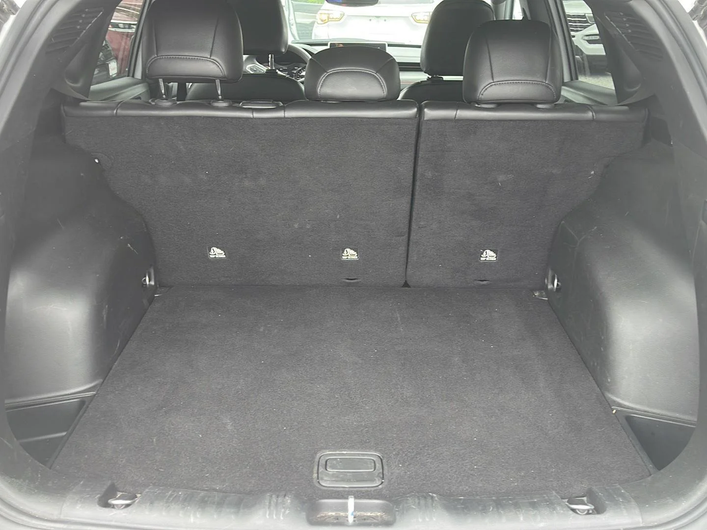 Used 2025 Bright White Clearcoat Jeep Trailhawk image 8
