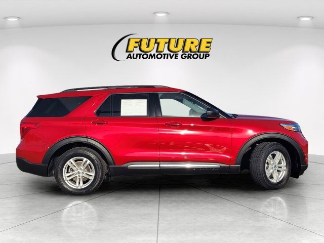 Used 2023 Red Ford XLT image 3