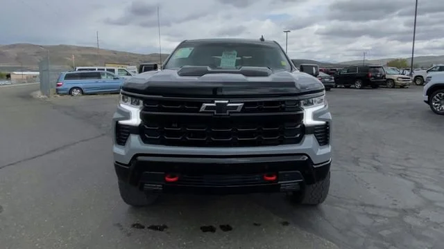 Used 2024 Slate Gray Metallic Chevrolet LT Trail Boss image 3