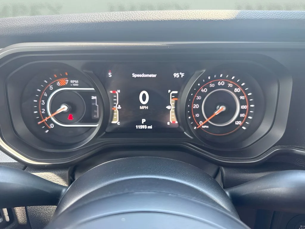 Used 2025 Gray Jeep Sport S image 19