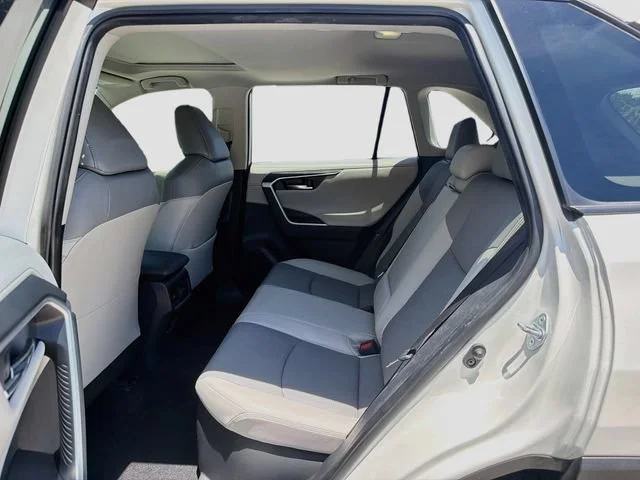 Used 2022 Blizzard Pearl Toyota Hybrid Limited image 19
