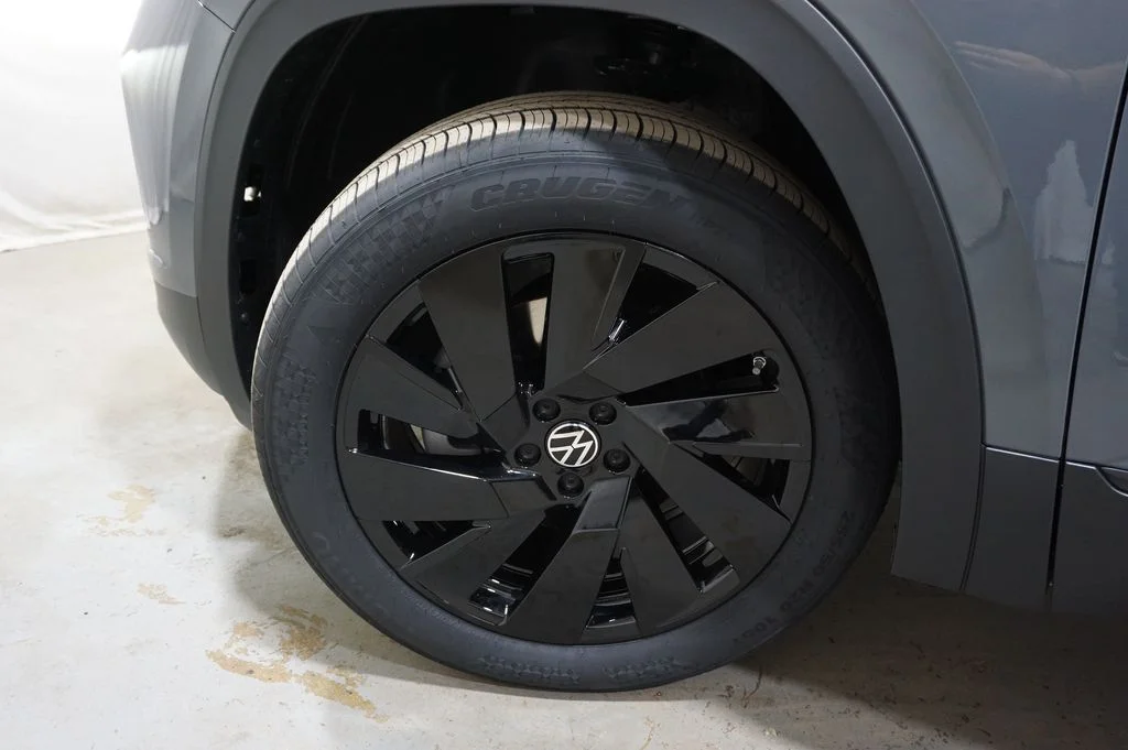 New 2026 Gray Volkswagen 2.0T SE w/Technology image 33