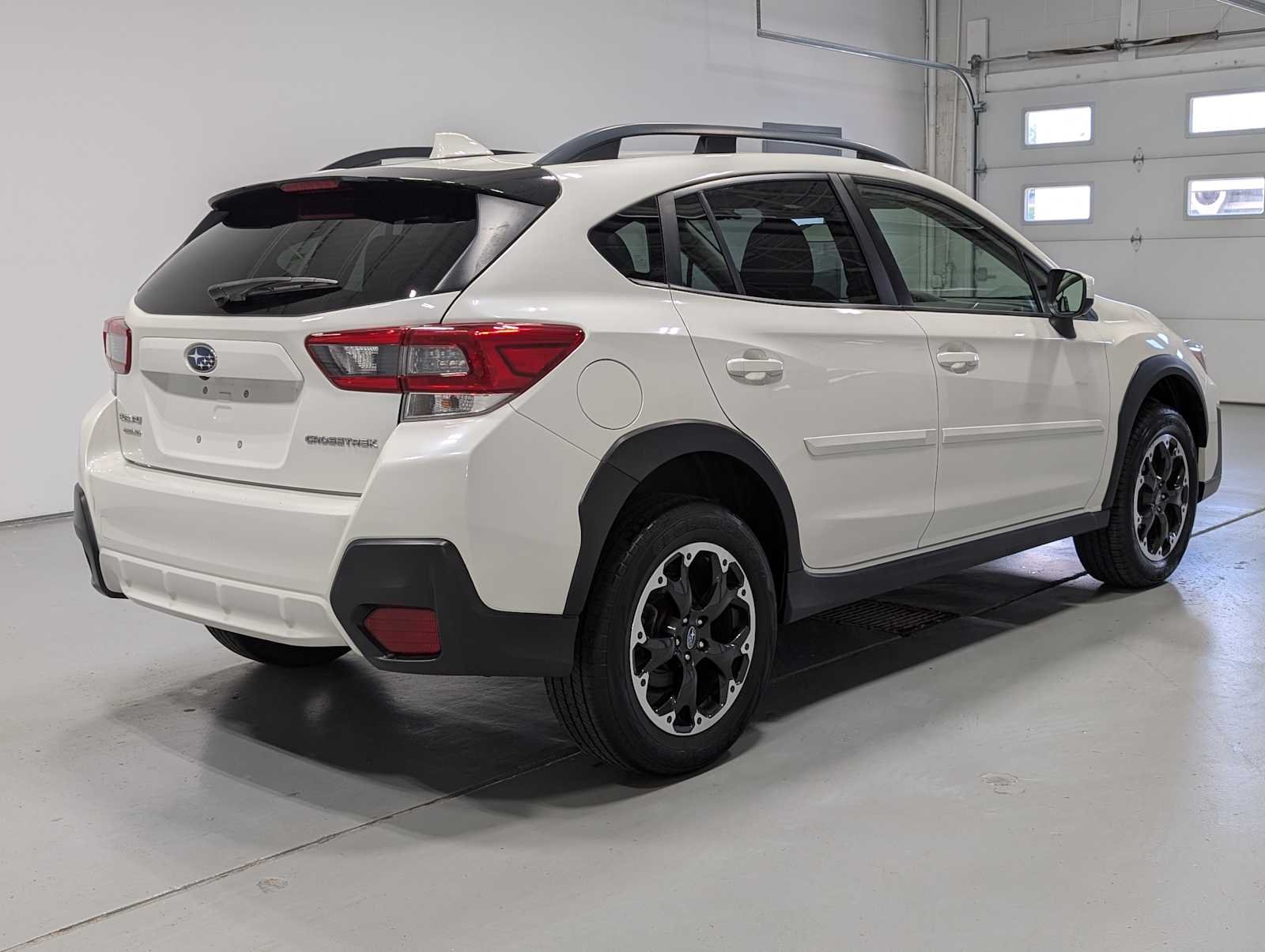 Used 2021 Crystal White Pearl Subaru Premium image 8