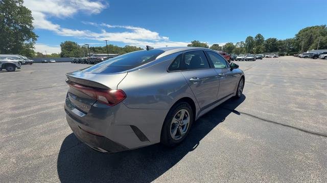 Used 2021 Gravity Gray Kia LXS image 8