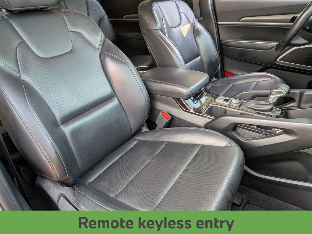 Used 2020 Everlasting Silver Kia LX image 31
