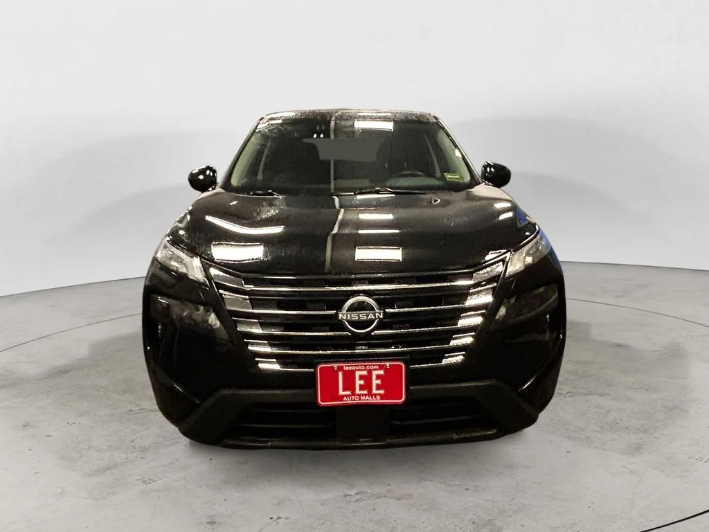 Used 2025 Super Black Nissan SV image 9