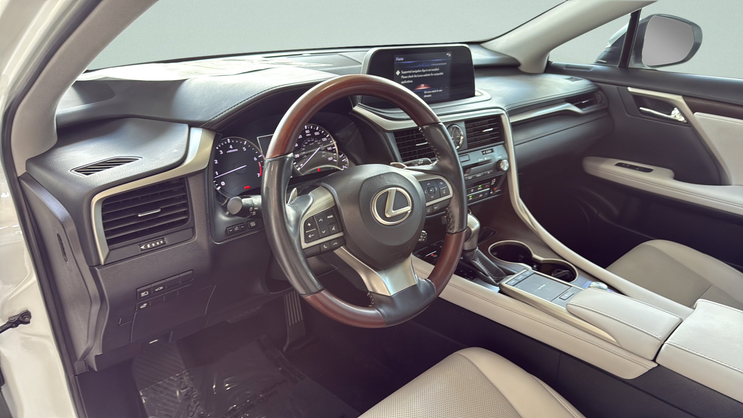 Used 2021 Eminent White Pearl Lexus RX 350 image 14