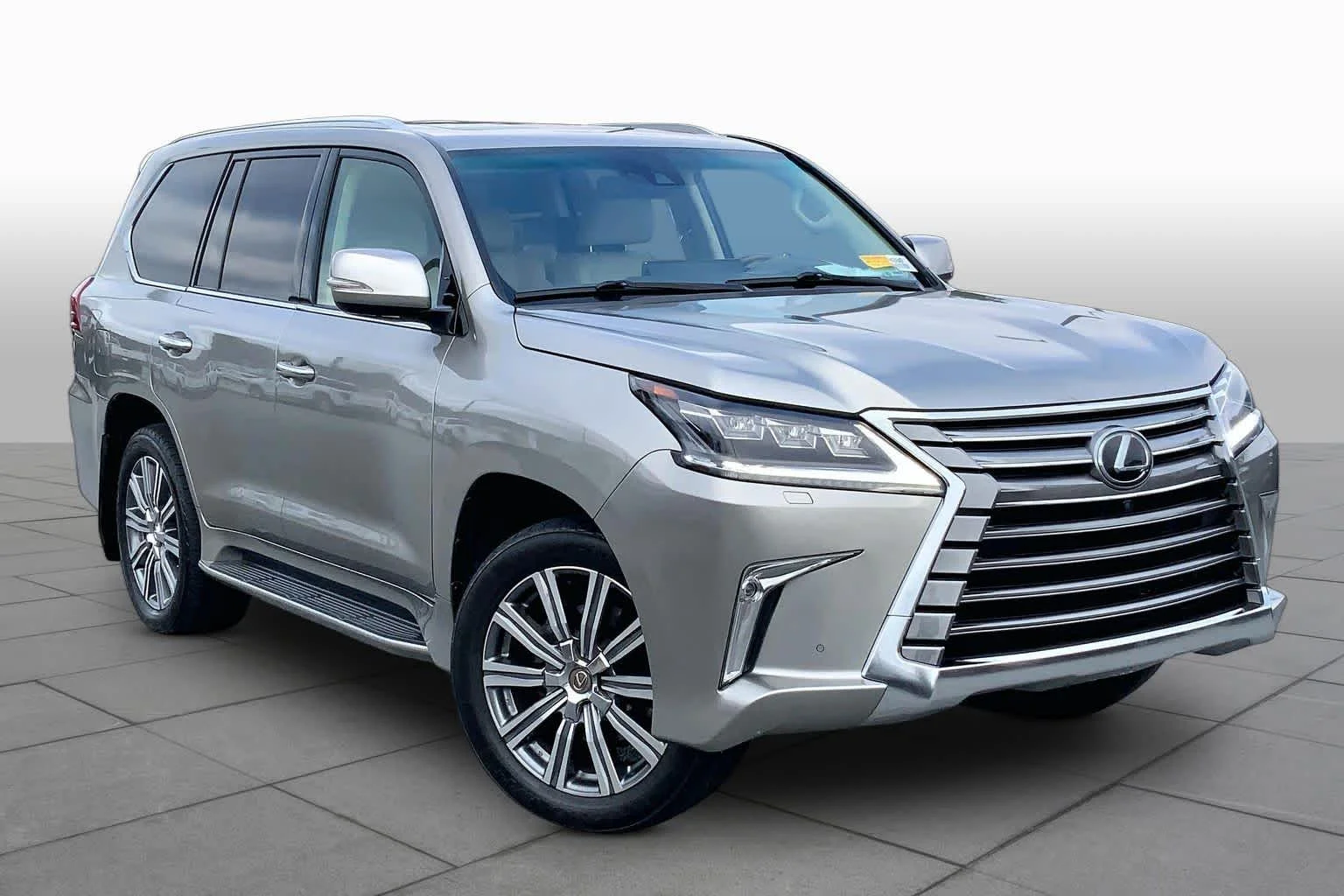 Used 2017 Atomic Silver Lexus  image 3