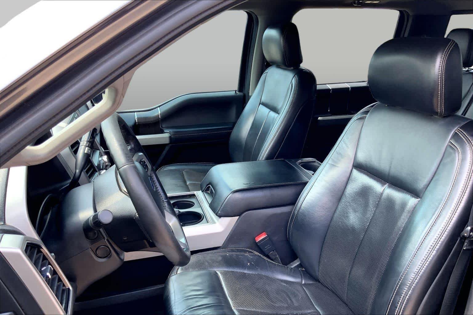 Used 2020 GRAY Ford LARIAT image 7