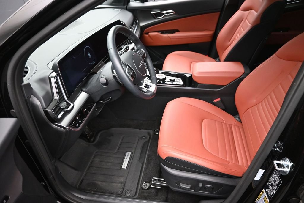 Used 2025 Black Kia SX-Prestige image 17