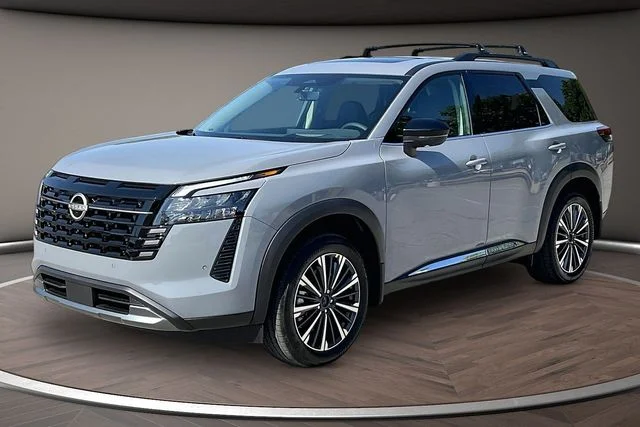 New 2026 Gray Nissan Platinum image 1