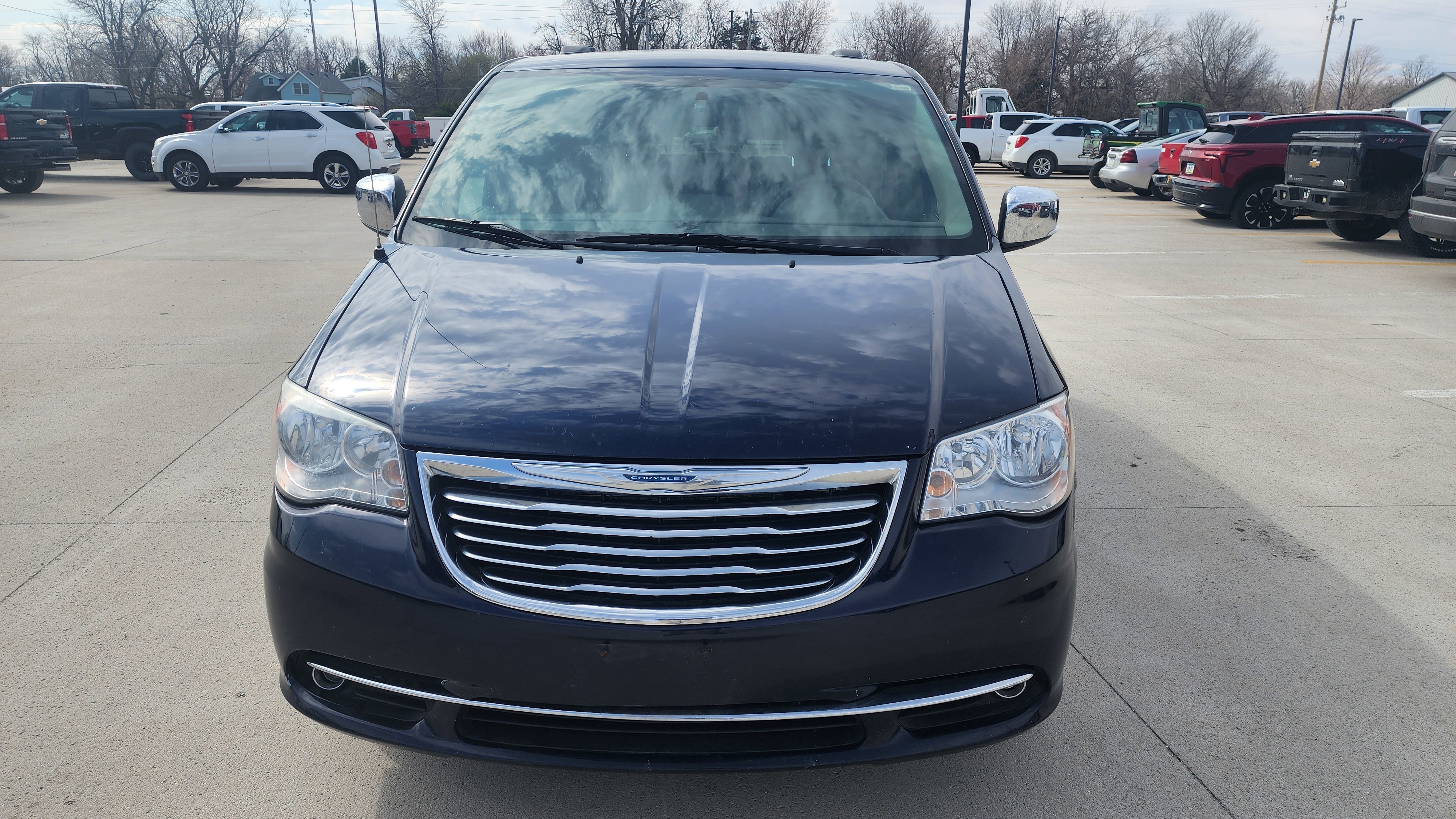 Used 2013 Chrysler Town & Country Touring-L with VIN 2C4RC1CG9DR614635 for sale in Lake City, IA