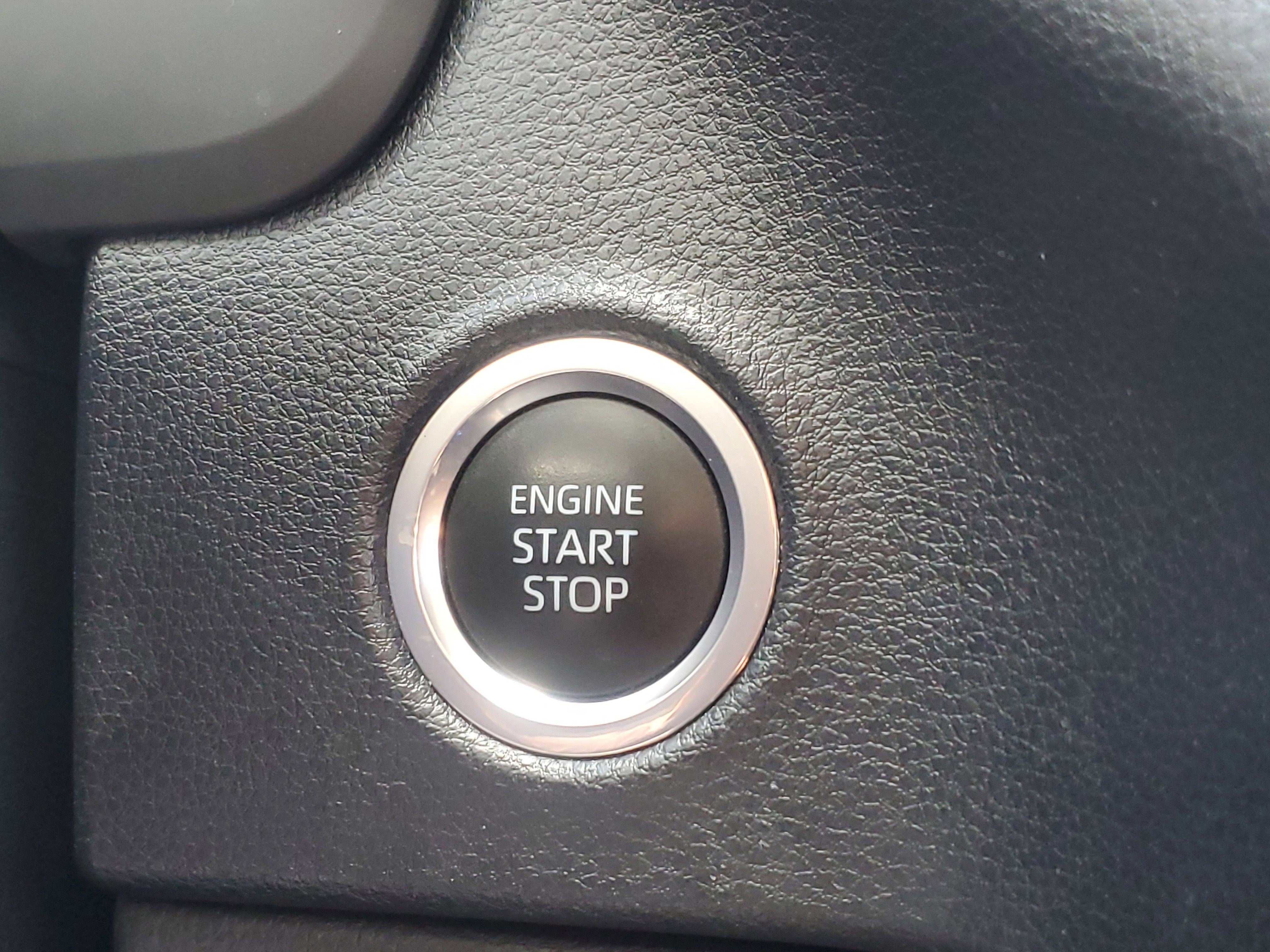Used 2024 Ice Toyota SR5 image 29