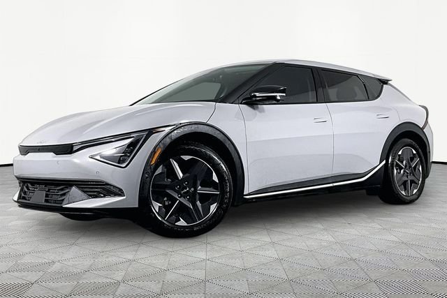 2025 Kia EV6 Light L/R's photo