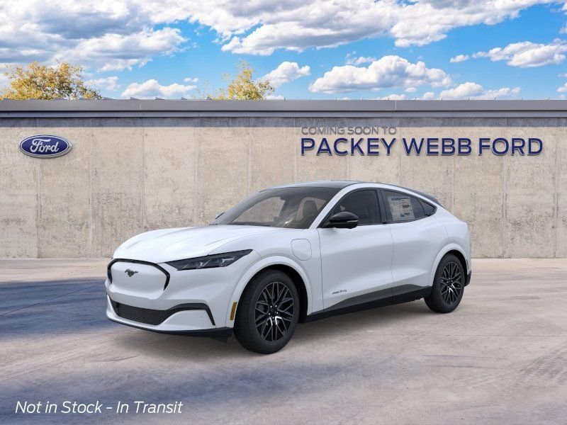 New 2026 Star White Metallic Tri-Coat Ford Premium image 2