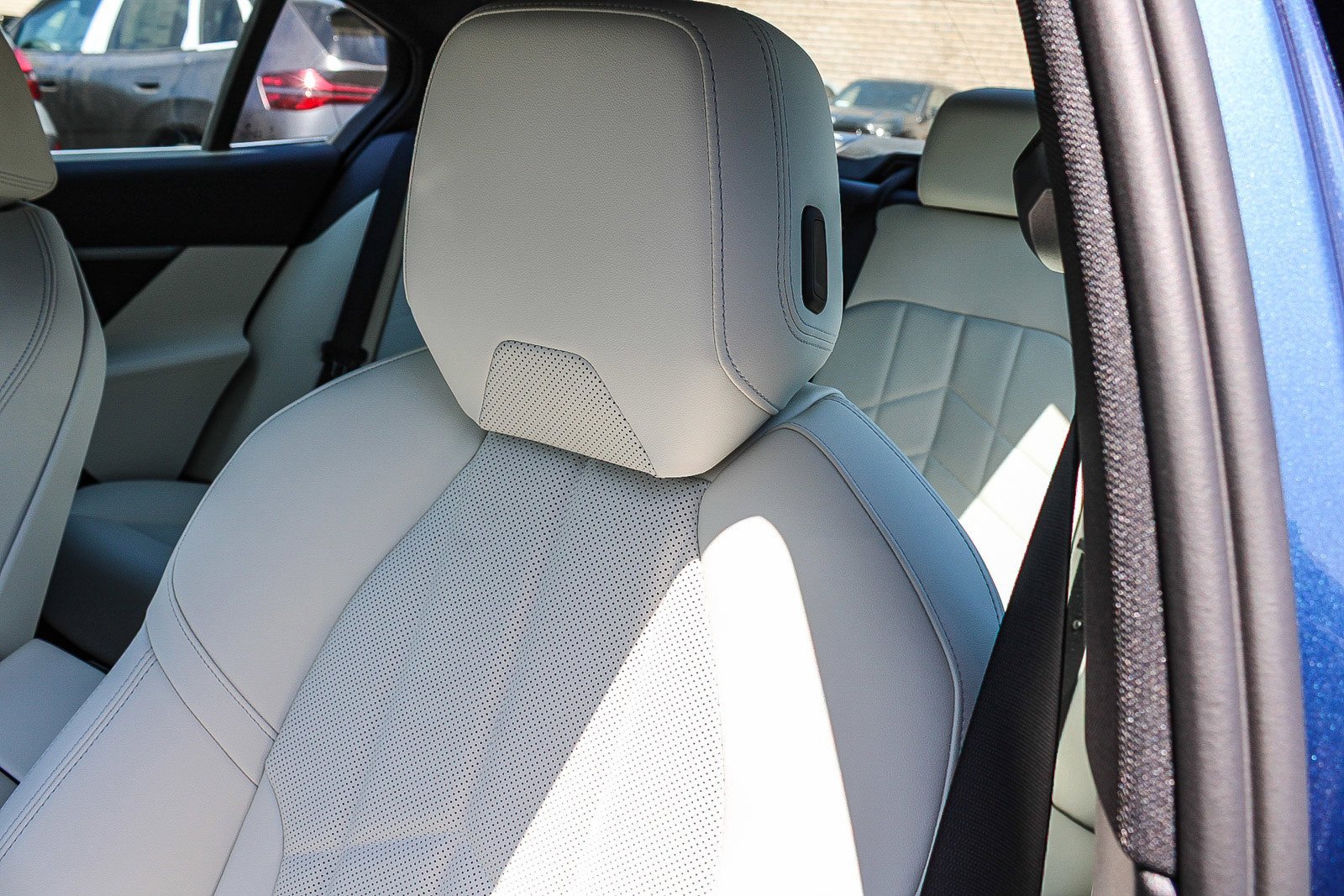 2026 BMW 5 Series 530i - Photo 25