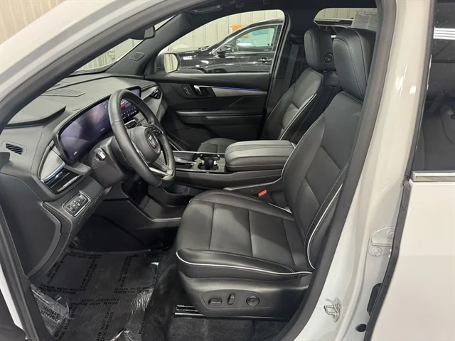 Used 2025 WHITE BUICK Preferred image 11