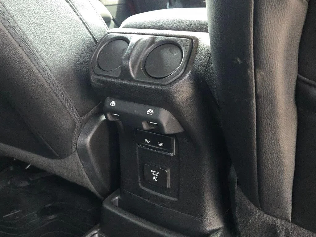 Used 2021  Jeep Unlimited Sahara High Altitude image 11
