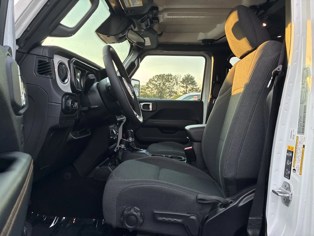Used 2026 White Jeep Sahara image 24