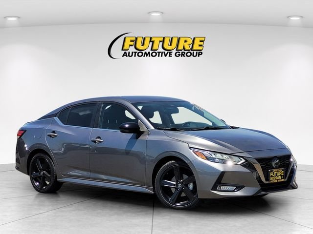 Used 2022 Gray Nissan SR image 1