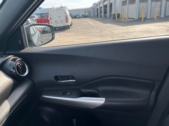 Used 2020 Gray Nissan SR image 25
