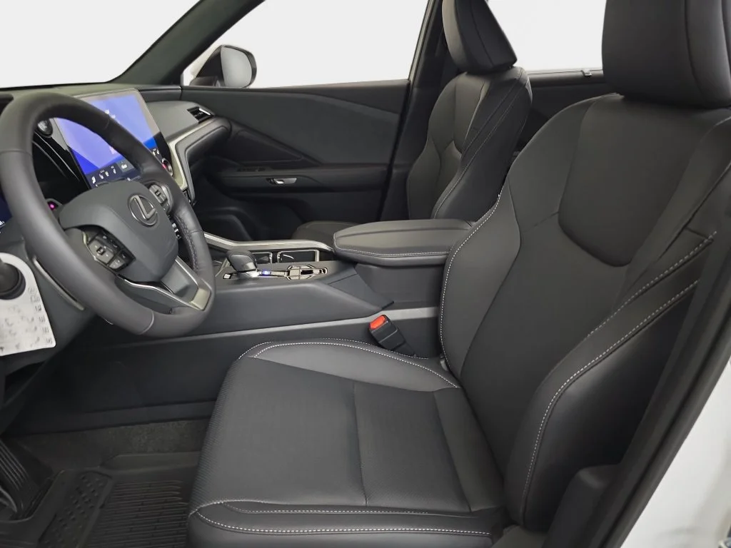 New 2026 Wind Chill Pearl Lexus PREMIUM AWD image 14