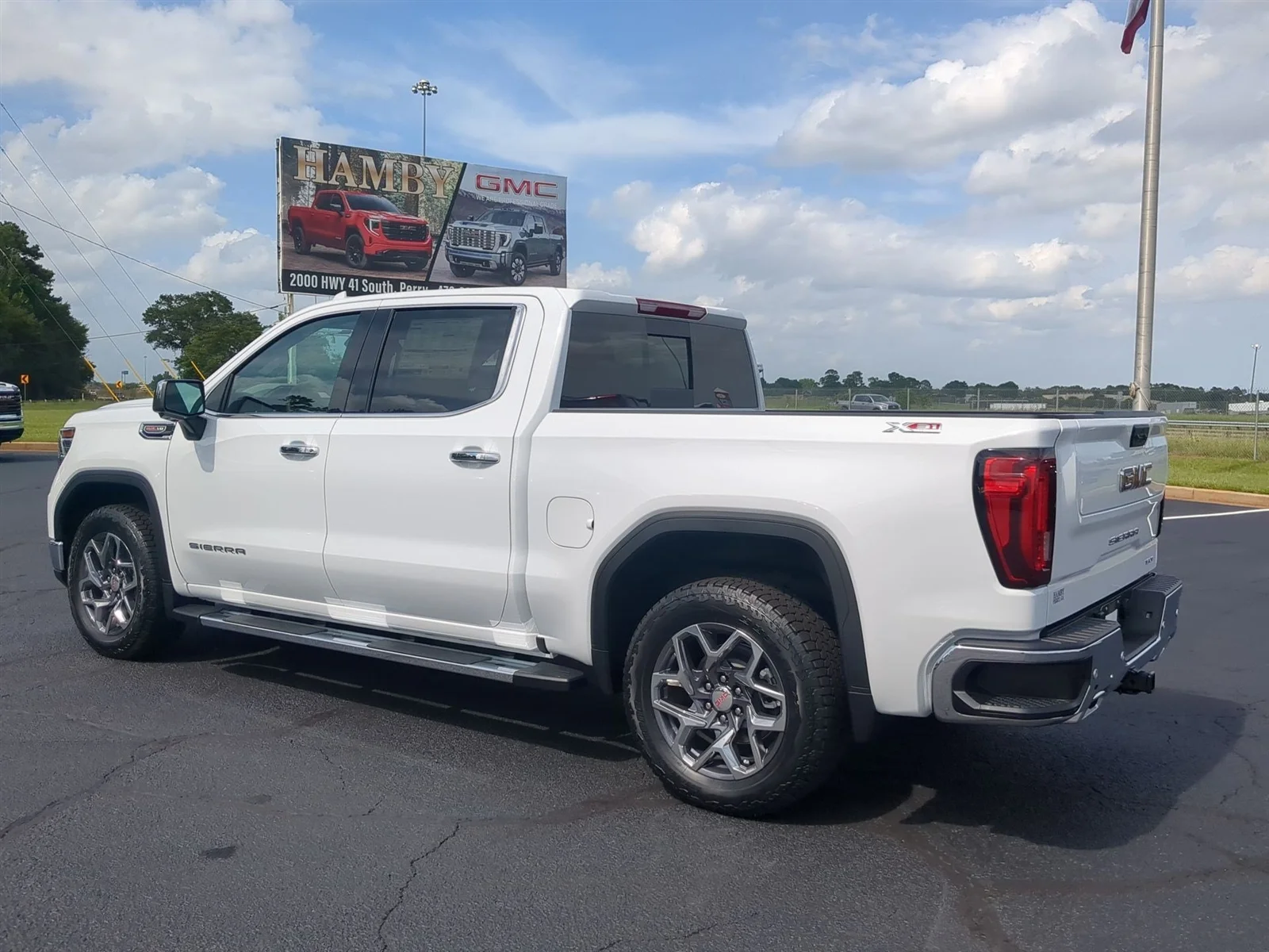 New 2026 Summit White GMC SLT image 30
