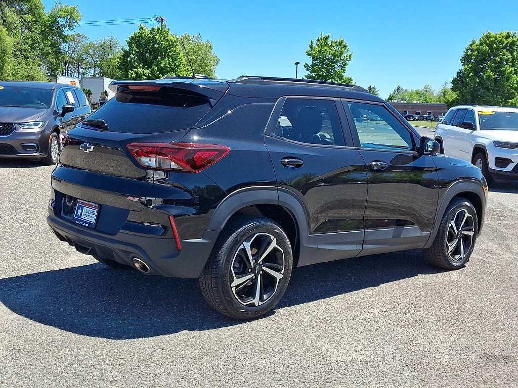 Used 2022 Mosaic Black Metallic Chevrolet RS image 12