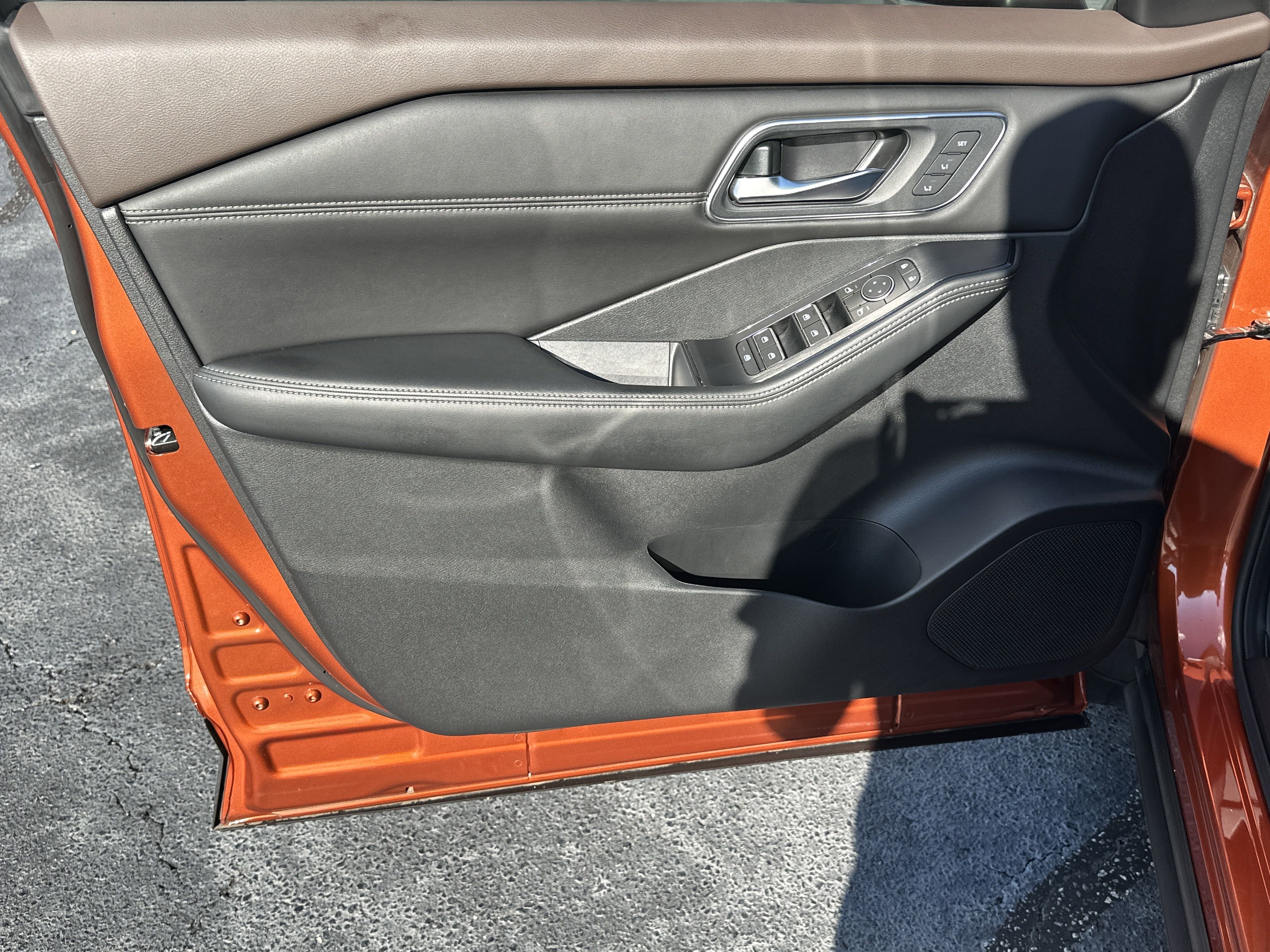 2023 Nissan Rogue Platinum - Photo 11