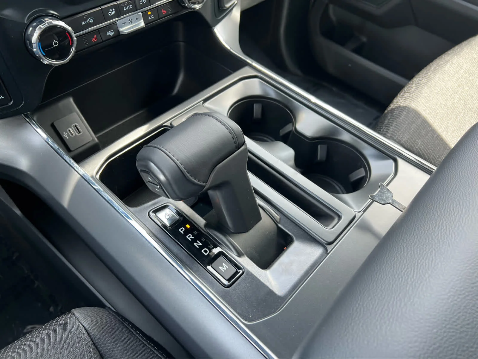 New 2026 Oxford White Ford XLT image 38