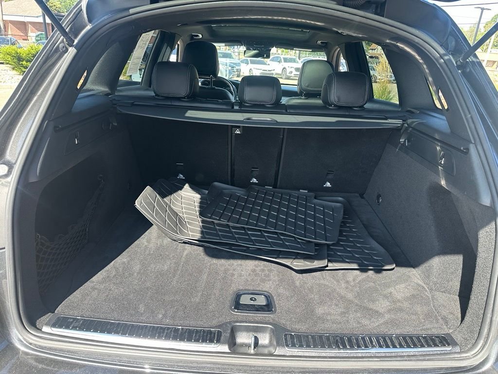 Used 2022 Gray Mercedes-Benz GLC 300 image 11