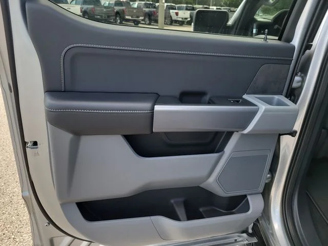New 2026 Silver Metallic Ford XLT image 11