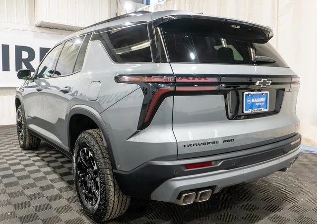 2027 Chevrolet Traverse Z71 - Photo 7