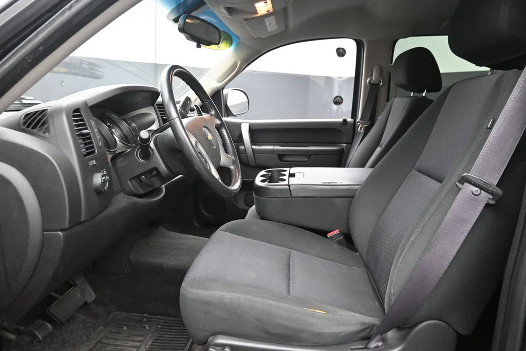 Used 2012 Black Chevrolet LT image 16