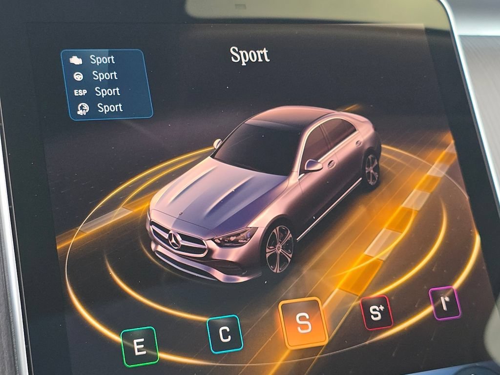 New 2026 MANUFAKTUR Moonlight White Metallic Mercedes-Benz C 300 image 72
