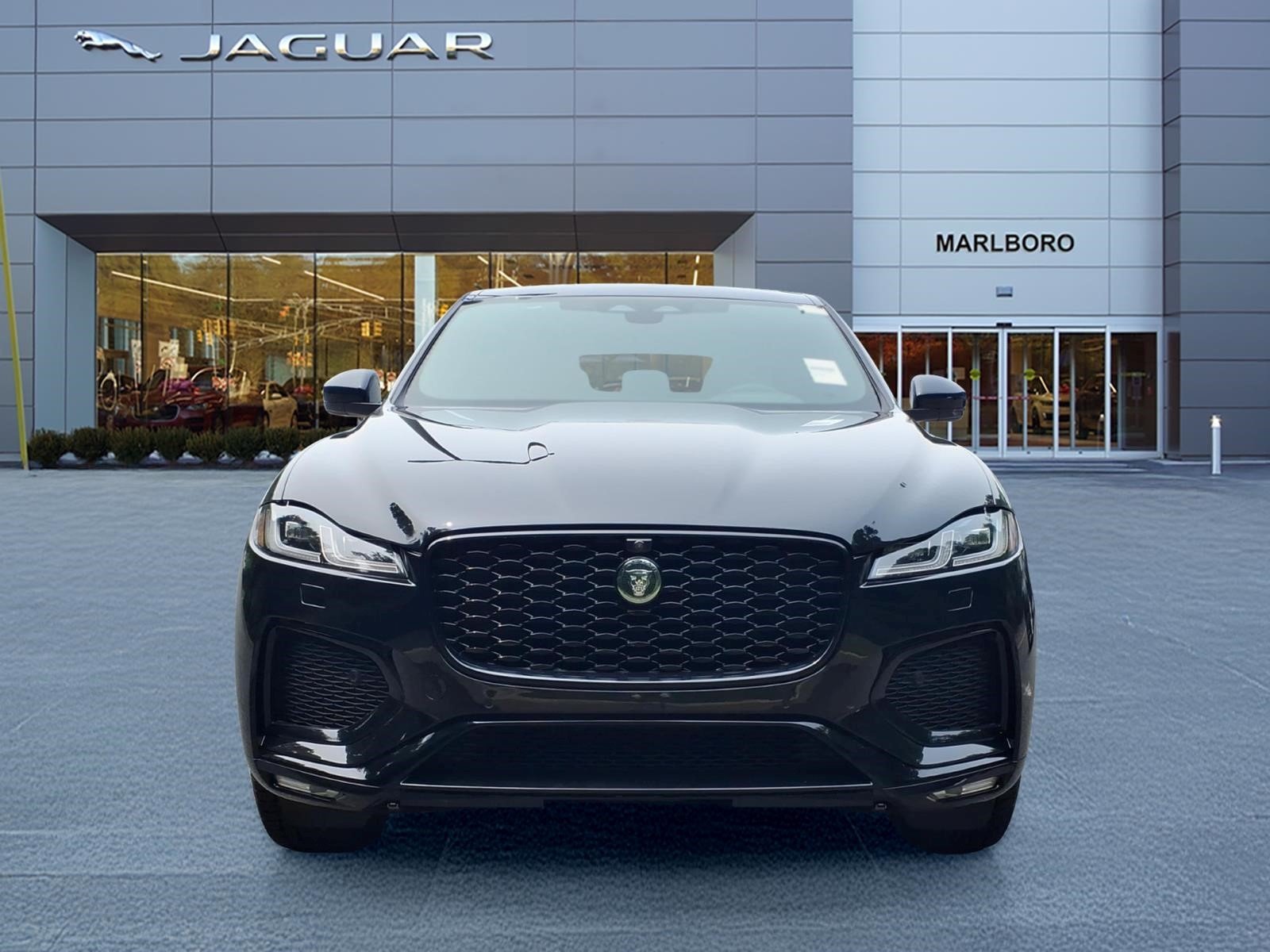 New 2026 Santorini Black Jaguar P250 R-Dynamic S image 8