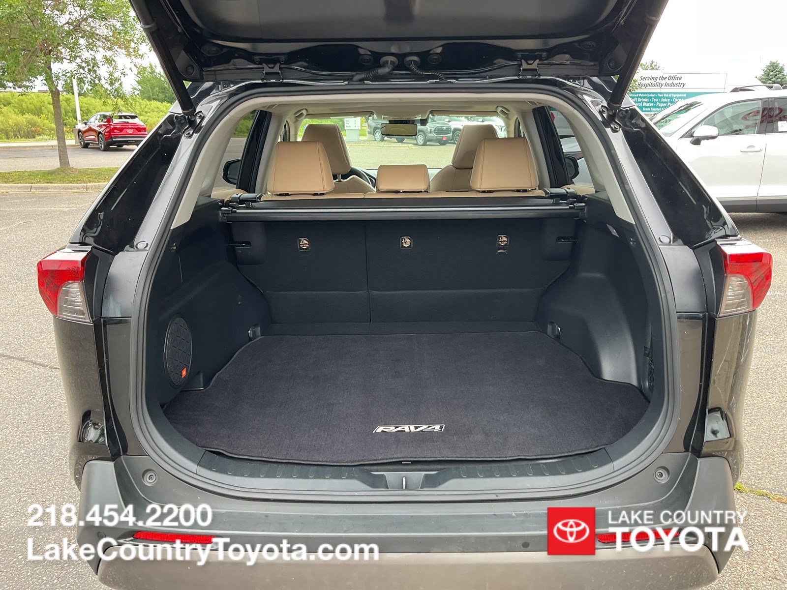 Used 2019 Midnight Black Metallic Toyota Limited image 11