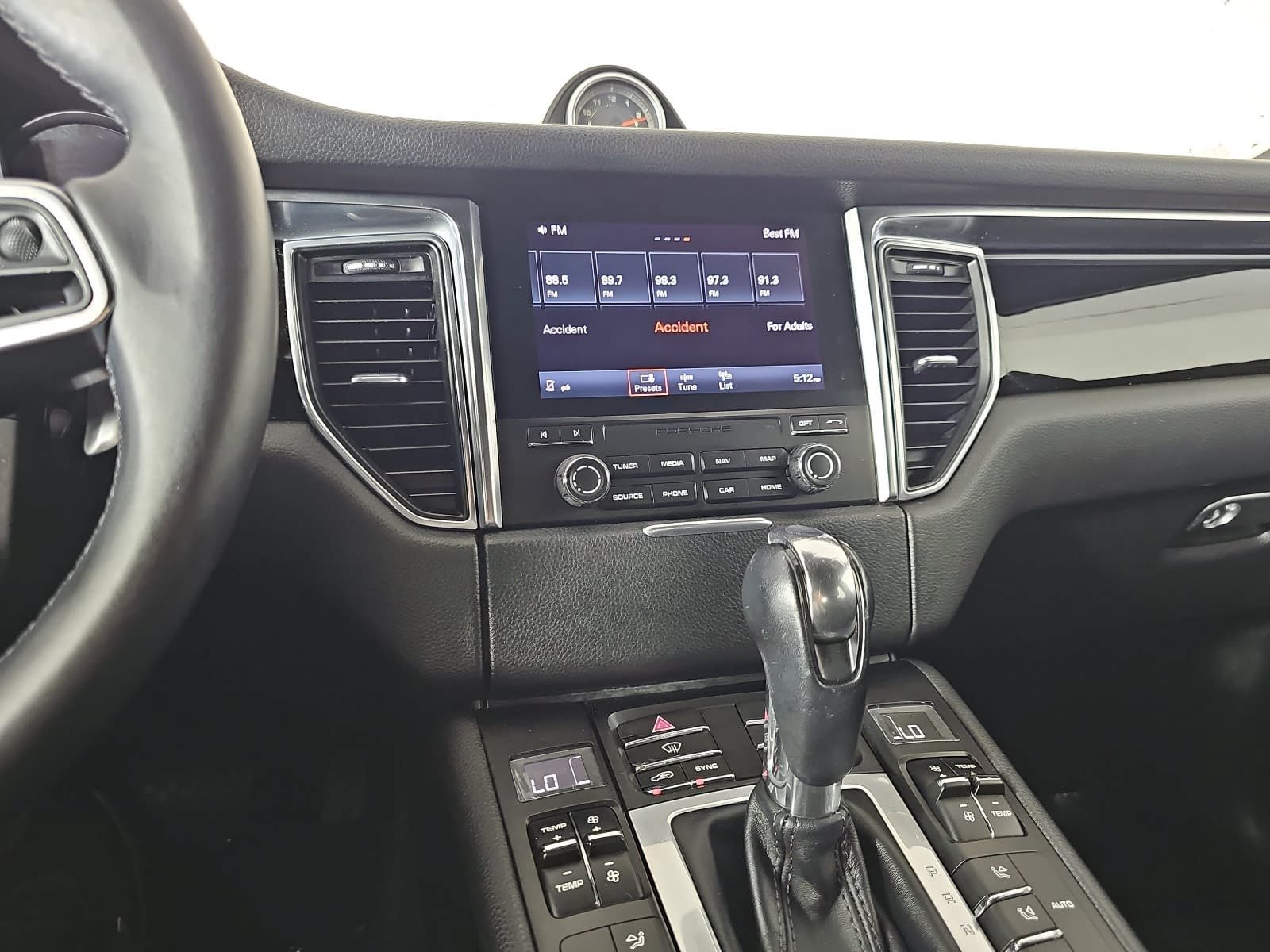 Used 2018 Silver Porsche  image 19